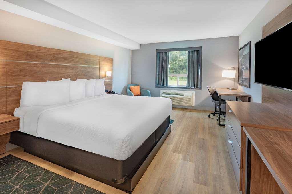 Super 8 By Wyndham On Hotel 2*