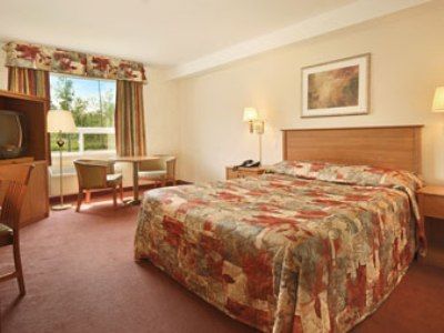 Super 8 By Wyndham On Hotel